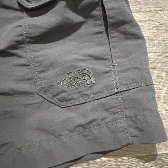 North Face Men's Large Shorts Gray Hiking Camping Outdoor 9" Nylon Quick Drying - Picture 6 of 9